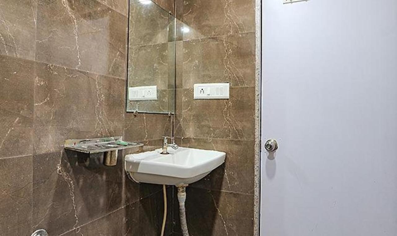Fabhotel The Heaven Ahmedabad Exterior foto